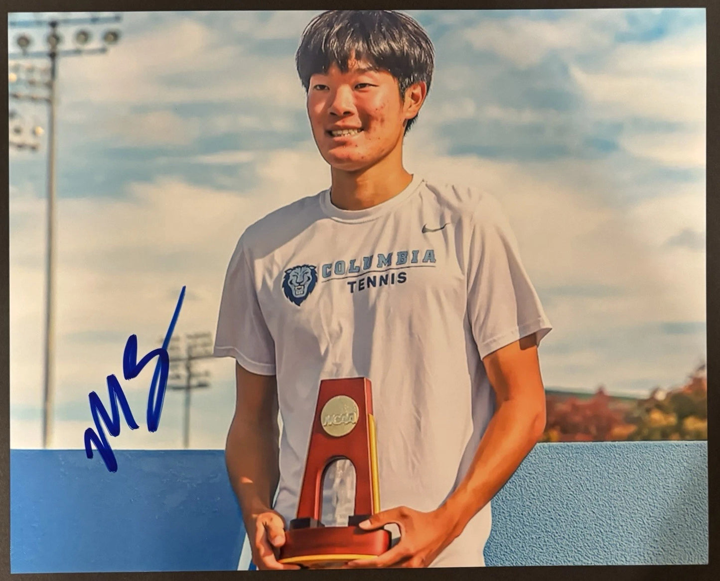 Michael Zheng Autographed/Signed Columbia Lions 8x10 Photo!