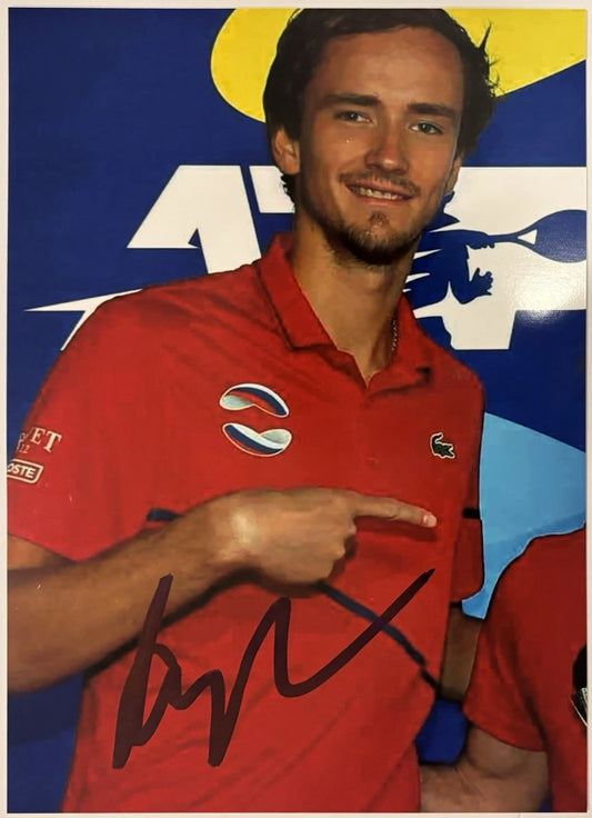 Daniil Medvedev Autographed/Signed 5x7 Photo!